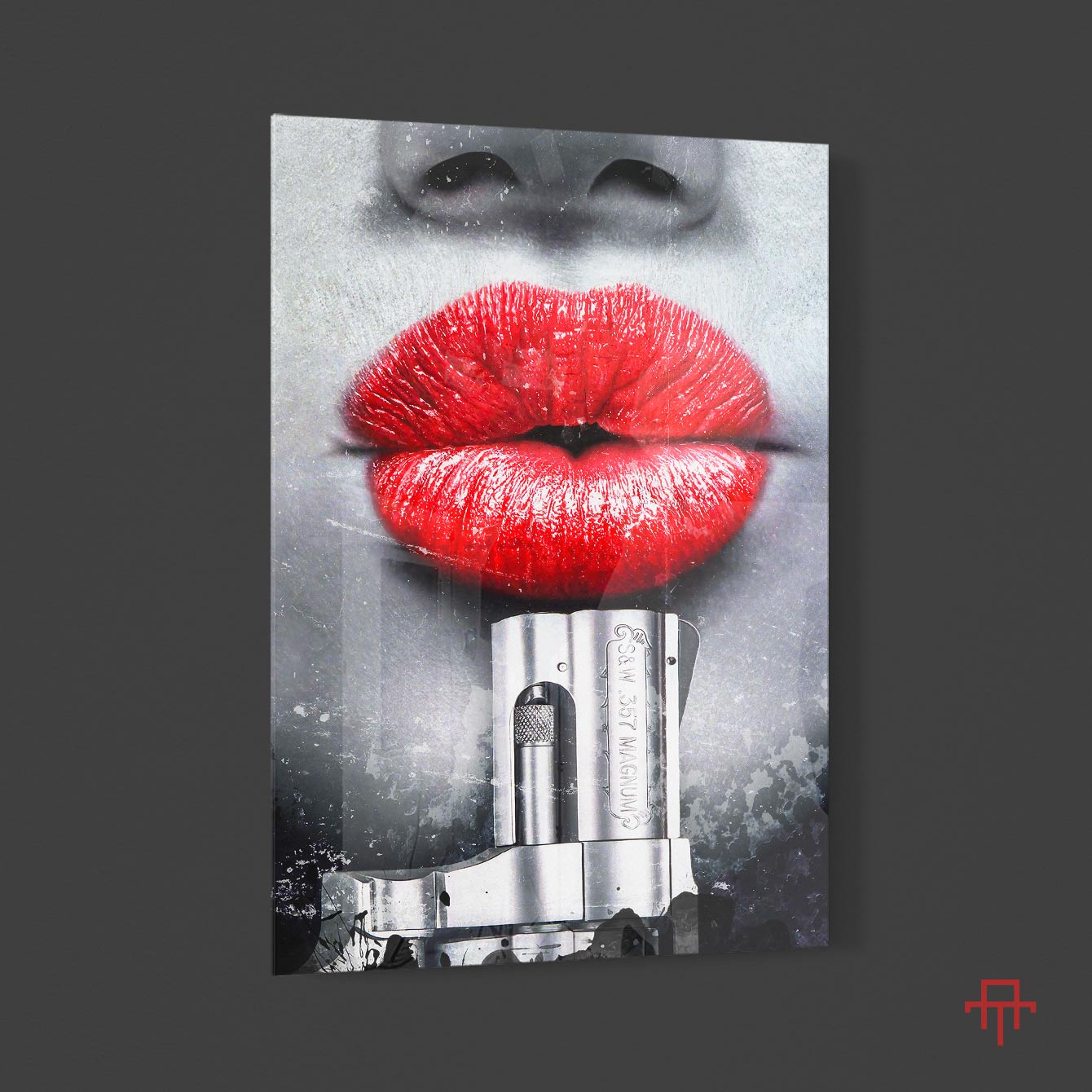 Sticla - Revolver Lips